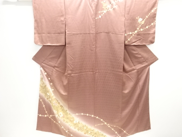 未使用品　仕立て上がり　唐花模様刺繍一つ紋訪問着